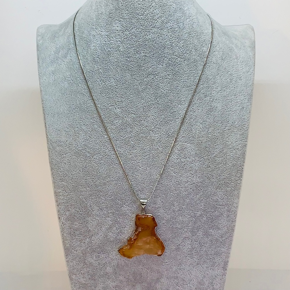 Vintage Agate Pendant Necklace